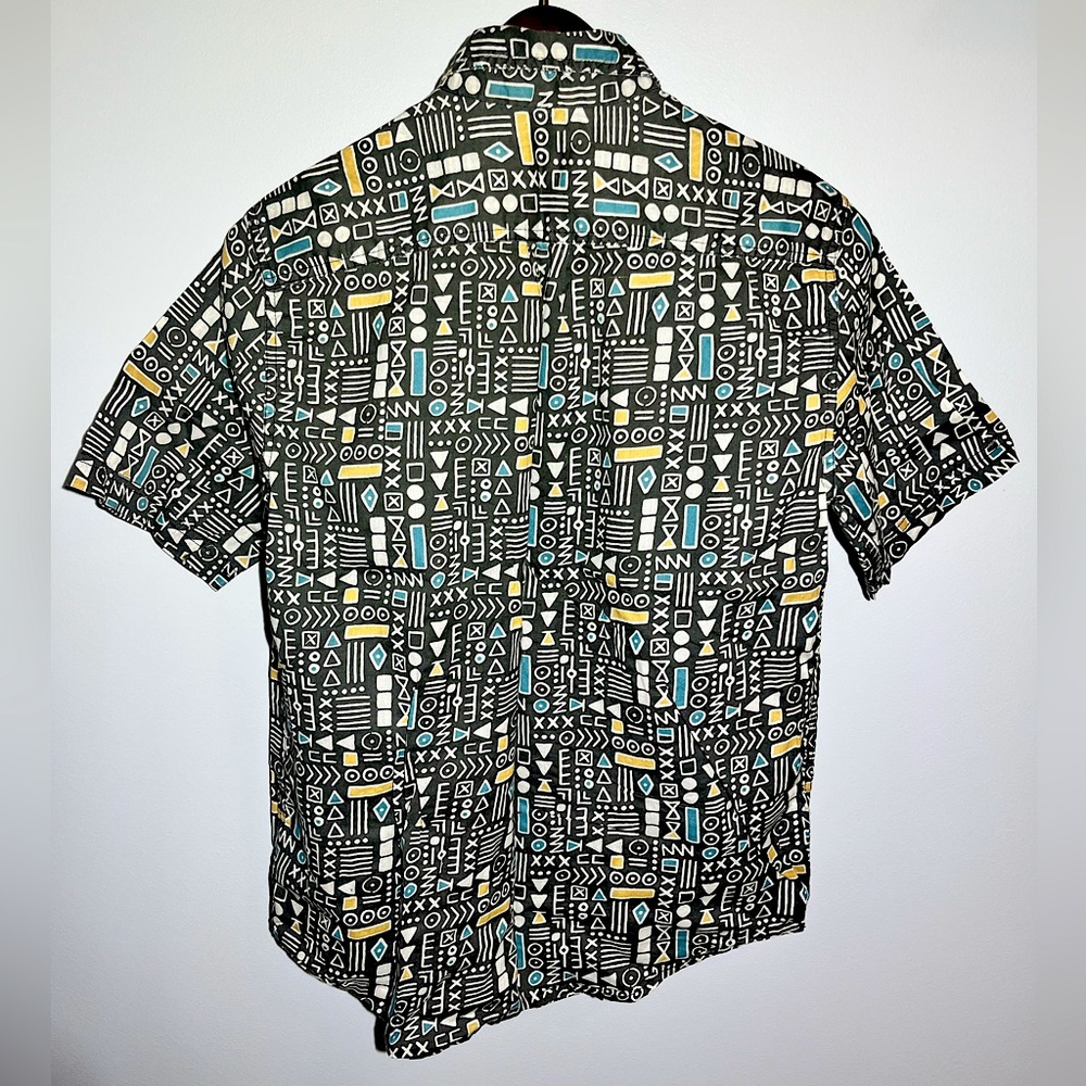 Urban Outfitters Pattern Button-Up - Picture 2 of 4